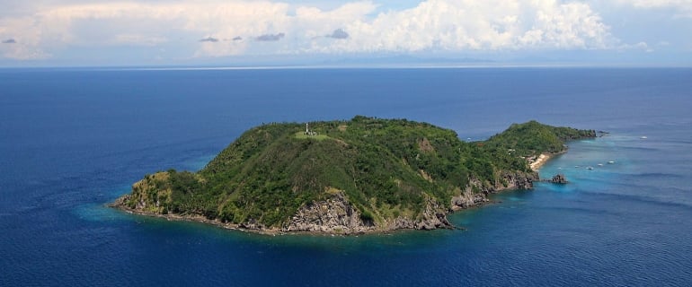 Apo Island - a diver and snorkeler Paradise